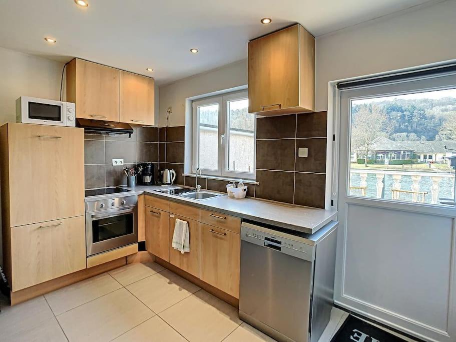 Yvoir Vue Sur Meuse Avec Jacuzzi Et Sauna Exterieur. מראה חיצוני תמונה